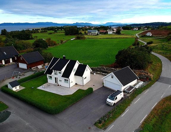 Lekker enebolig i rolige omgivelser