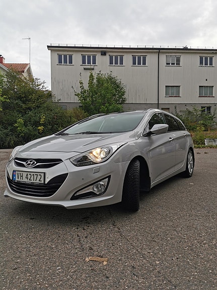Hyundai i40 2 of 20