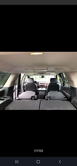 Chevrolet Suburban 5 of 5
