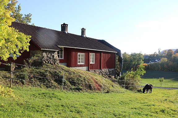 Huset sett fra beite (før renovering).