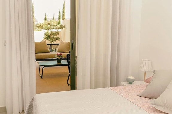 En megler med gode referanser - SPANIA1.no