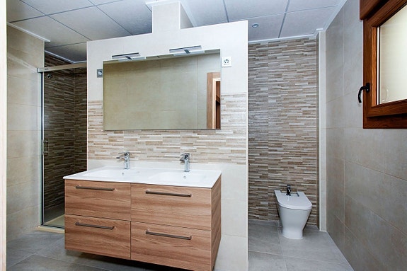 En megler med gode referanser - SPANIA1.no