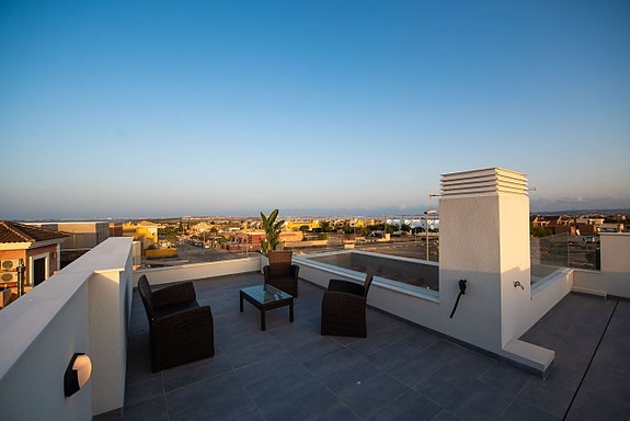 En megler med gode referanser -  SPANIA1.no