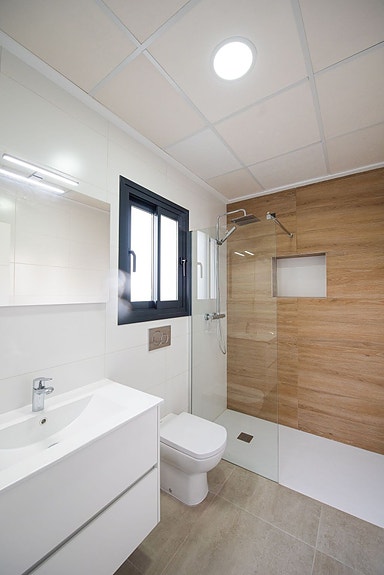 En megler med gode referanser -  SPANIA1.no