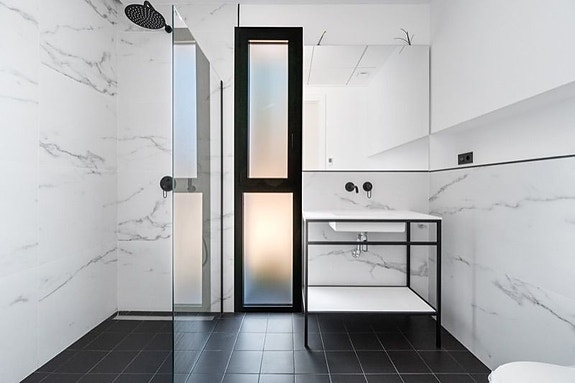 Bruk en megler med gode referanser - se SPANIA1.no