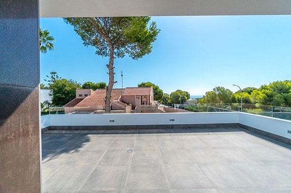 Bruk en megler med gode referanser - se SPANIA1.no