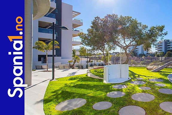 En megler med gode referanser - SPANIA1.no