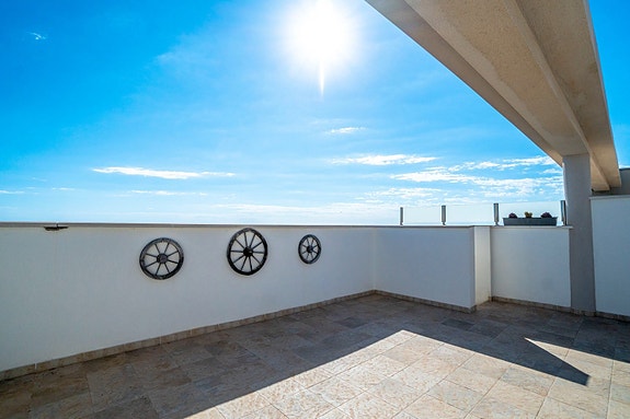 En megler med gode referanser - SPANIA1.no