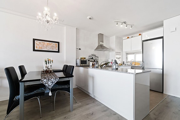 En megler med gode referanser - SPANIA1.no