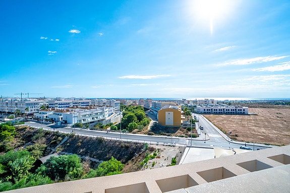 En megler med gode referanser - SPANIA1.no