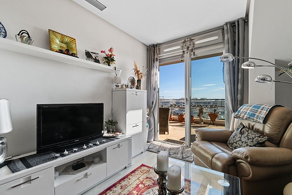 En megler med gode referanser - SPANIA1.no