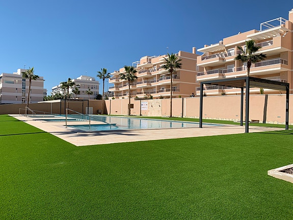 En megler med gode referanser - SPANIA1.no