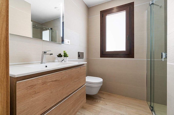 En megler med gode referanser - SPANIA1.no