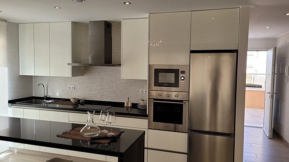 En megler med gode referanser - SPANIA1.no