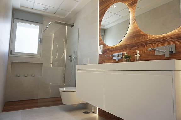 Bruk en megler med gode referanser - se SPANIA1.no