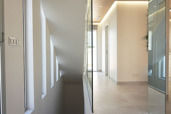 Bruk en megler med gode referanser - se SPANIA1.no