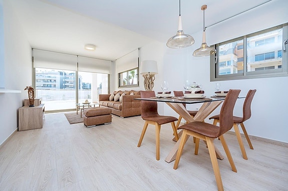 En megler med gode referanser - SPANIA1.no