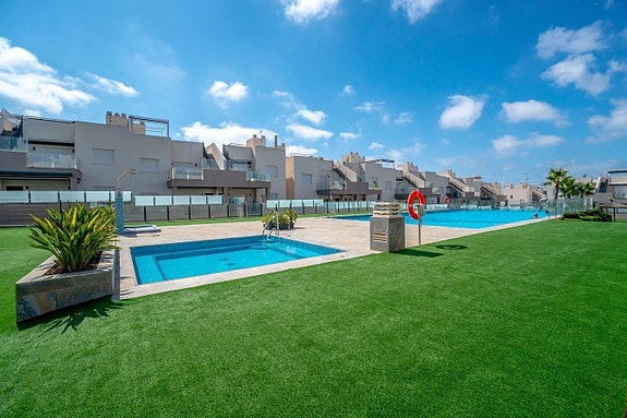 En megler med gode referanser - SPANIA1.no