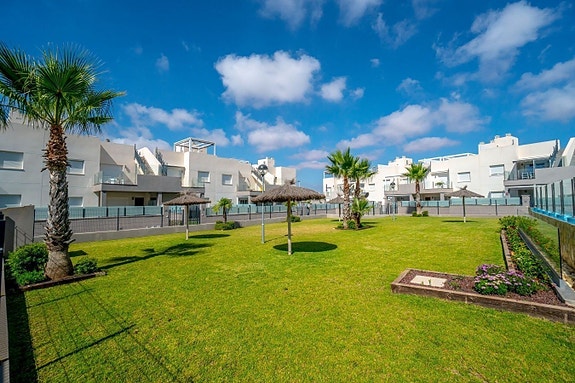 En megler med gode referanser - SPANIA1.no