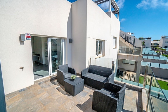 En megler med gode referanser - SPANIA1.no