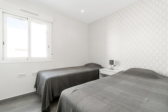 En megler med gode referanser - SPANIA1.no