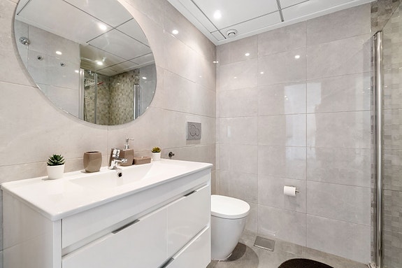 En megler med gode referanser - SPANIA1.no