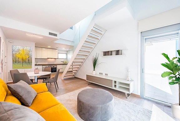 En megler med gode referanser - SPANIA1.no