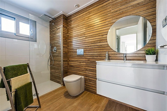 En megler med gode referanser - SPANIA1.no