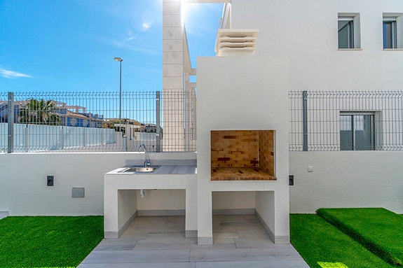 En megler med gode referanser -  SPANIA1.no