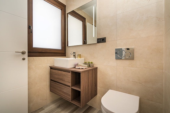 En megler med gode referanser - SPANIA1.no