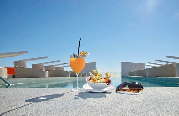 Bruk en megler med gode referanser - se SPANIA1.no