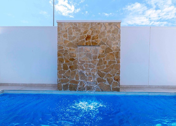 En megler med gode referanser - SPANIA1.no