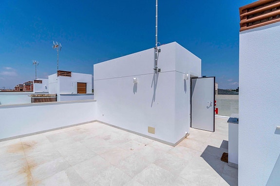 En megler med gode referanser - SPANIA1.no