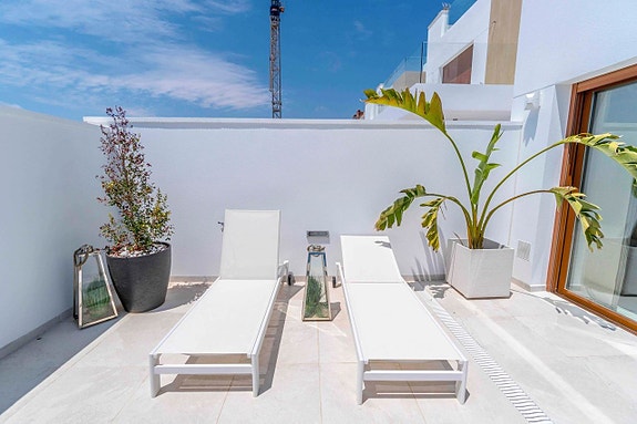 En megler med gode referanser - SPANIA1.no