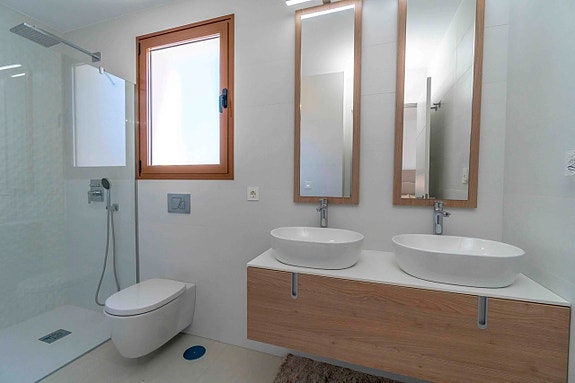 En megler med gode referanser - SPANIA1.no