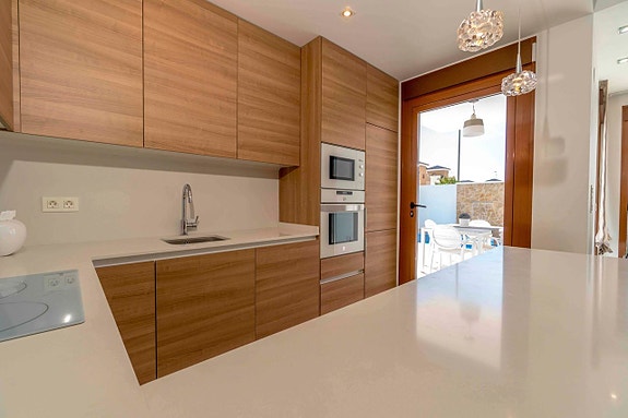 En megler med gode referanser - SPANIA1.no