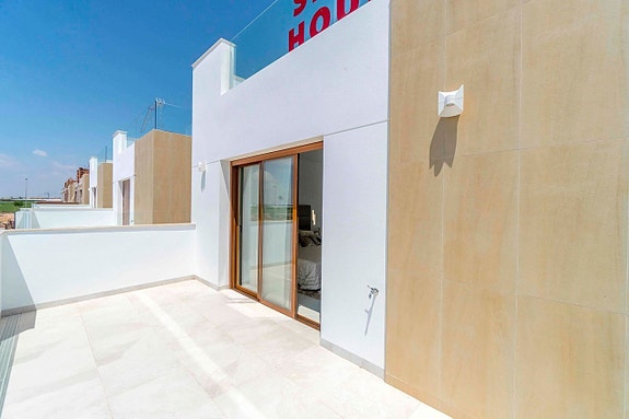 En megler med gode referanser - SPANIA1.no