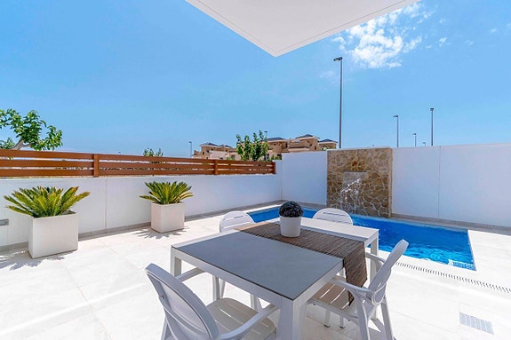 En megler med gode referanser - SPANIA1.no