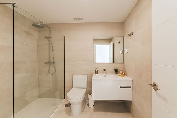 En megler med gode referanser -  SPANIA1.no