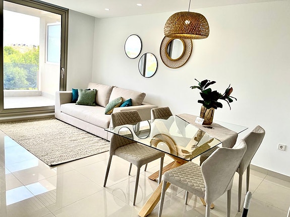 En megler med gode referanser -  SPANIA1.no