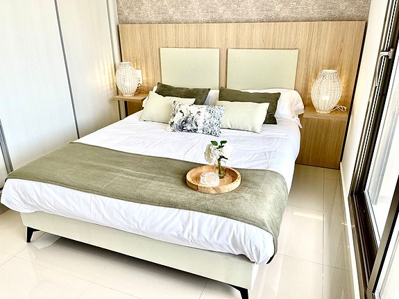 En megler med gode referanser -  SPANIA1.no