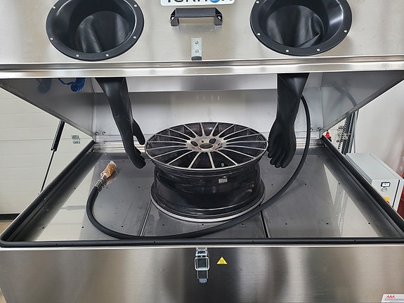 Product image 2 of 6