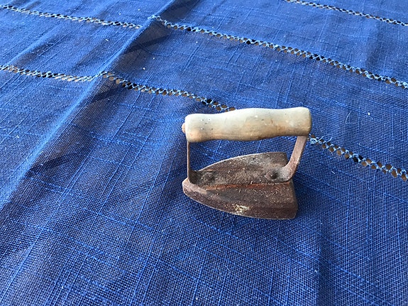 Product image 1 of 2