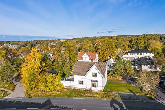 Michael Almvik Meyer v/DNB Eiendom presenterer Halvorsrødveien 1!