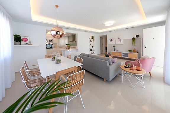 En megler med gode referanser -  SPANIA1.no