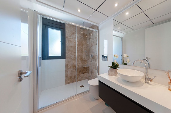 En megler med gode referanser -  SPANIA1.no