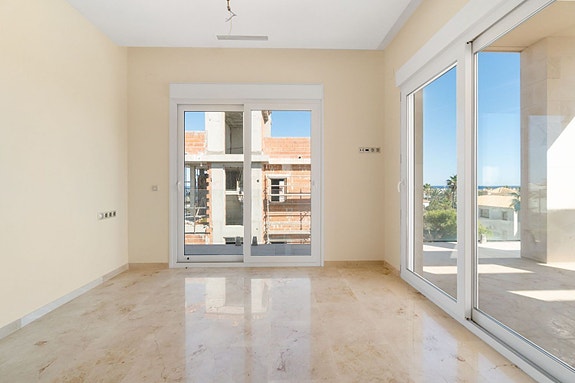 En megler med gode referanser - SPANIA1.no