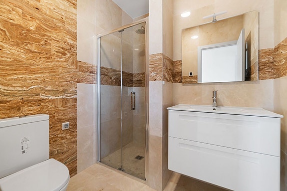 En megler med gode referanser - SPANIA1.no