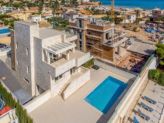 En megler med gode referanser - SPANIA1.no