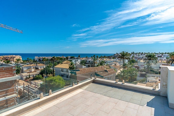 En megler med gode referanser - SPANIA1.no